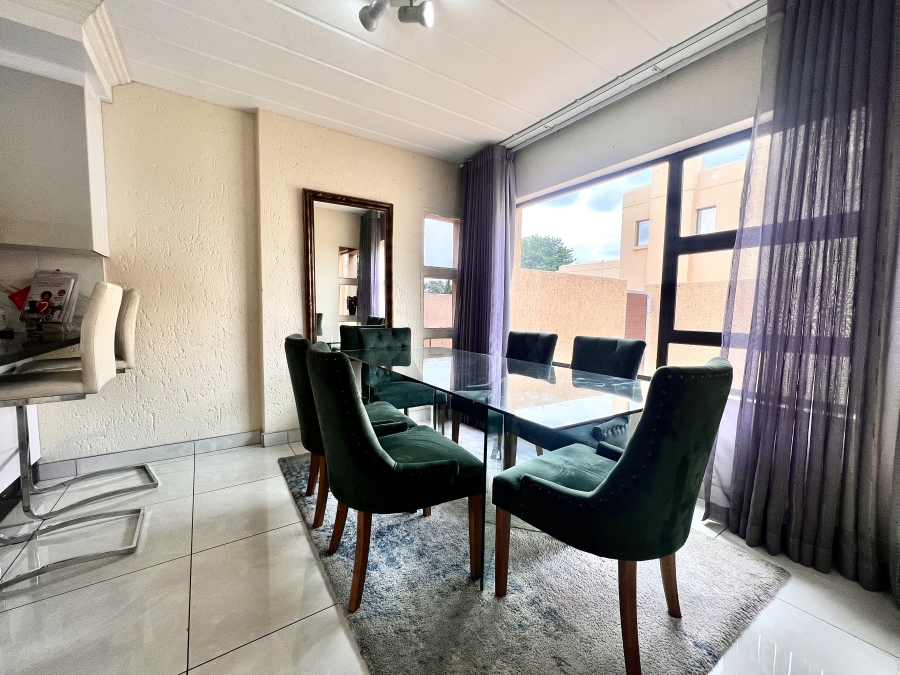 3 Bedroom Property for Sale in Lonehill Gauteng