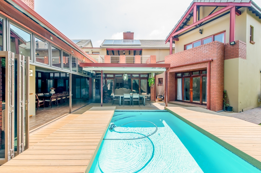 5 Bedroom Property for Sale in Southdowns Estate Gauteng