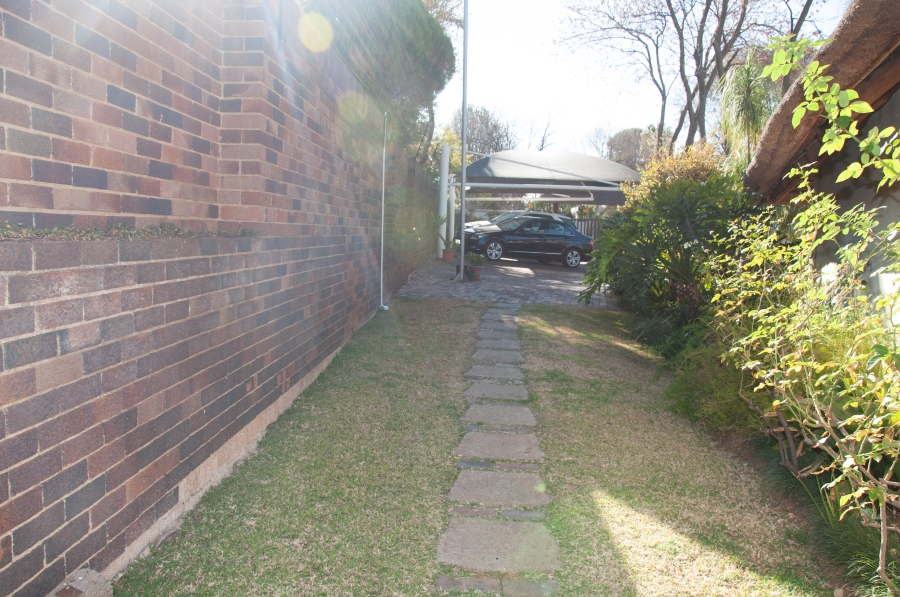 4 Bedroom Property for Sale in Paulshof Gauteng