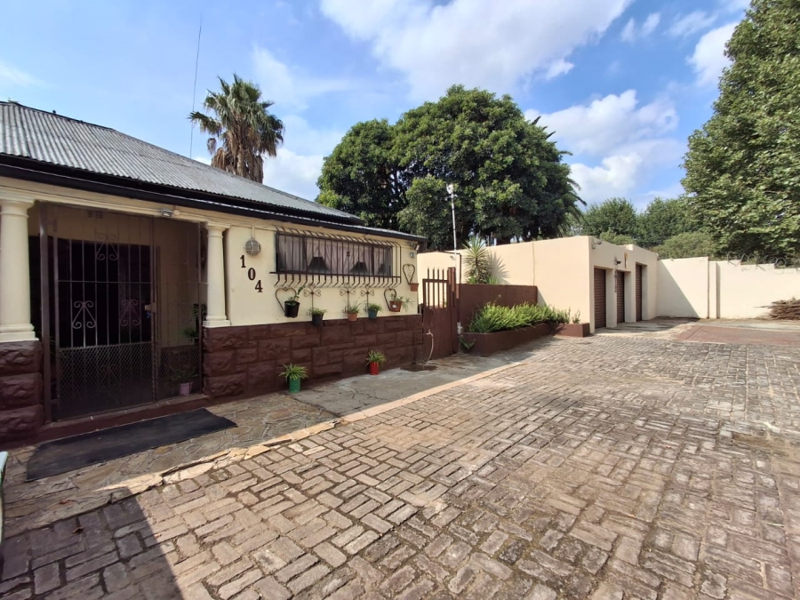 4 Bedroom Property for Sale in Brakpan Central Gauteng