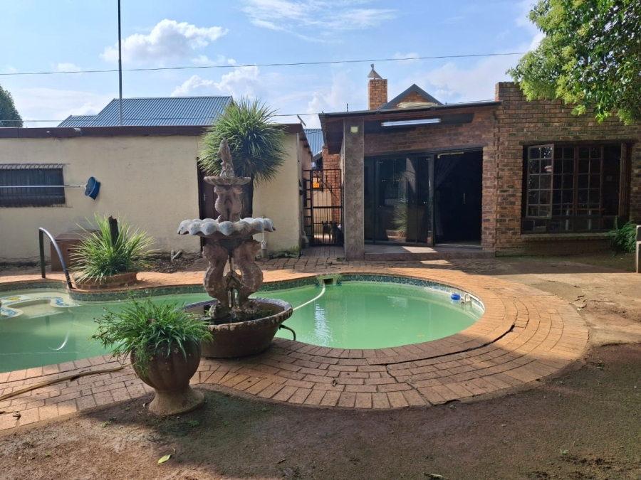 4 Bedroom Property for Sale in Brakpan Central Gauteng