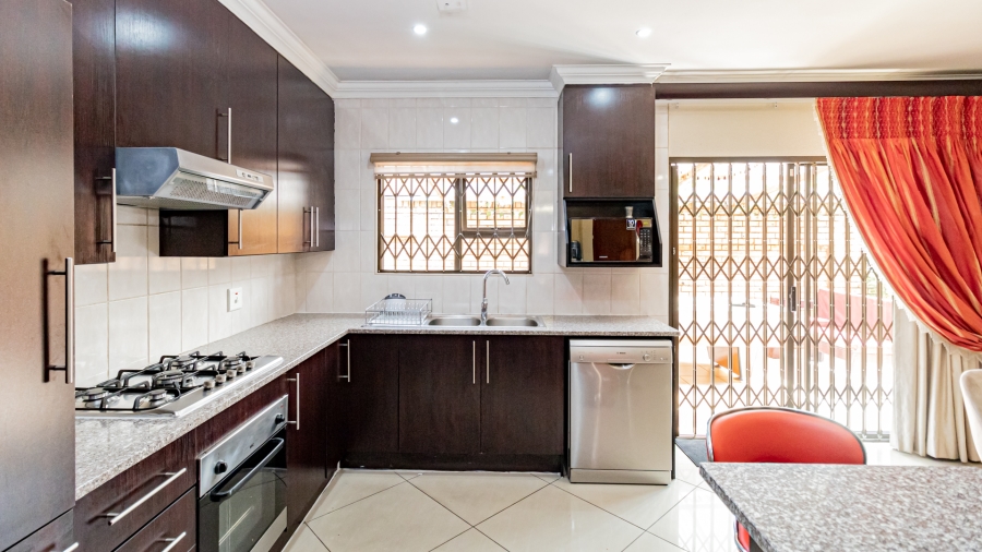 3 Bedroom Property for Sale in New Redruth Gauteng