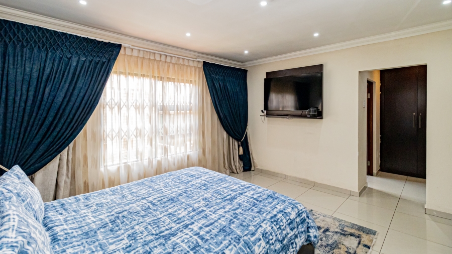3 Bedroom Property for Sale in New Redruth Gauteng