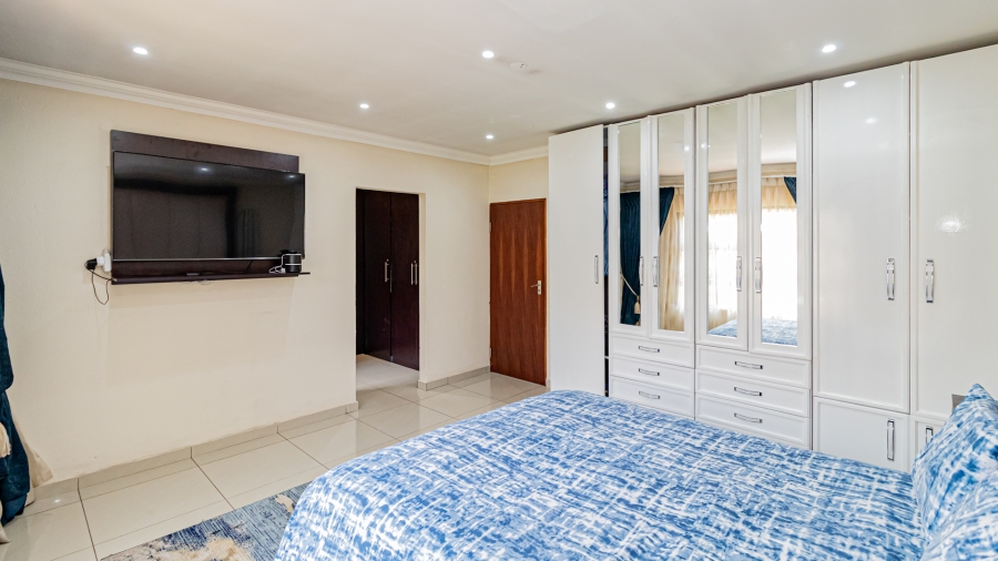 3 Bedroom Property for Sale in New Redruth Gauteng