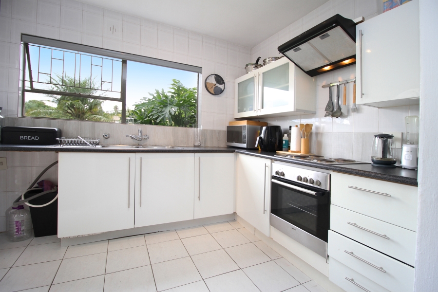 2 Bedroom Property for Sale in Weltevreden Park Gauteng