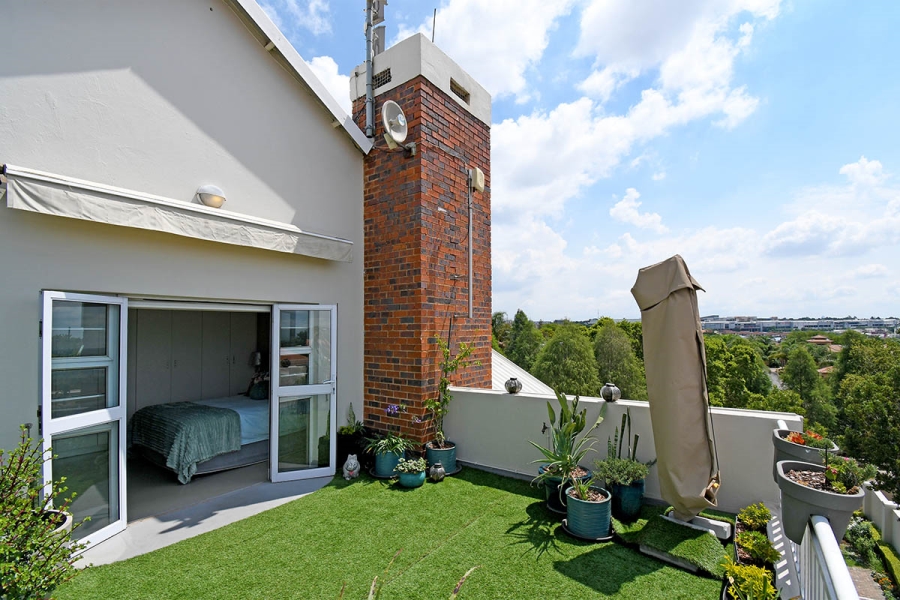 3 Bedroom Property for Sale in Greenstone Hill Gauteng