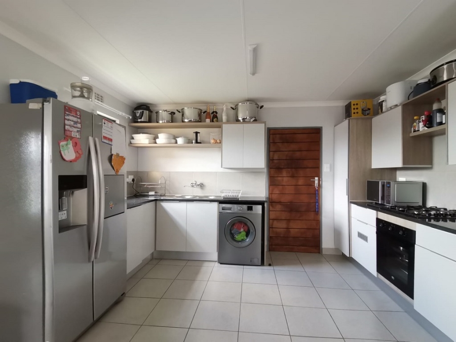 3 Bedroom Property for Sale in Sky City Gauteng