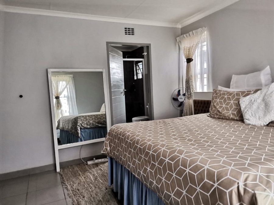 3 Bedroom Property for Sale in Sky City Gauteng