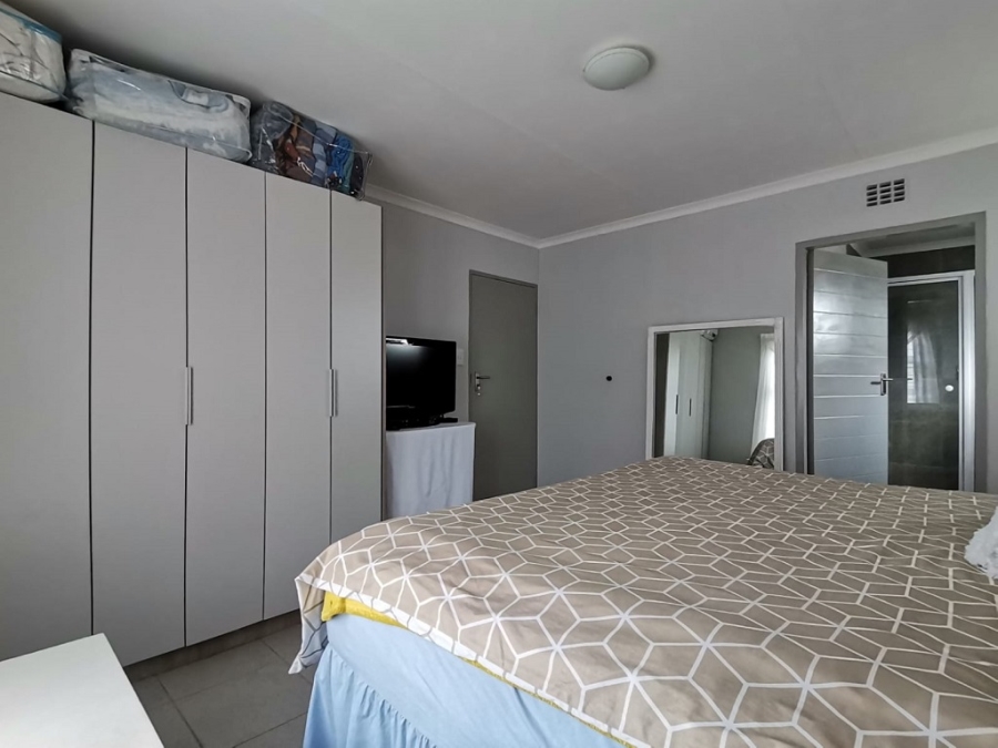 3 Bedroom Property for Sale in Sky City Gauteng