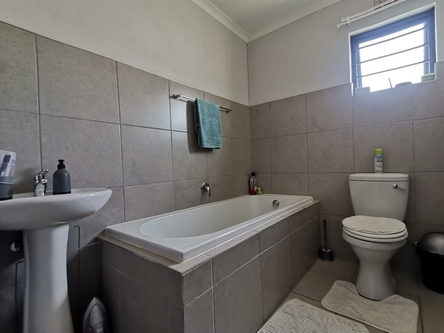 3 Bedroom Property for Sale in Sky City Gauteng