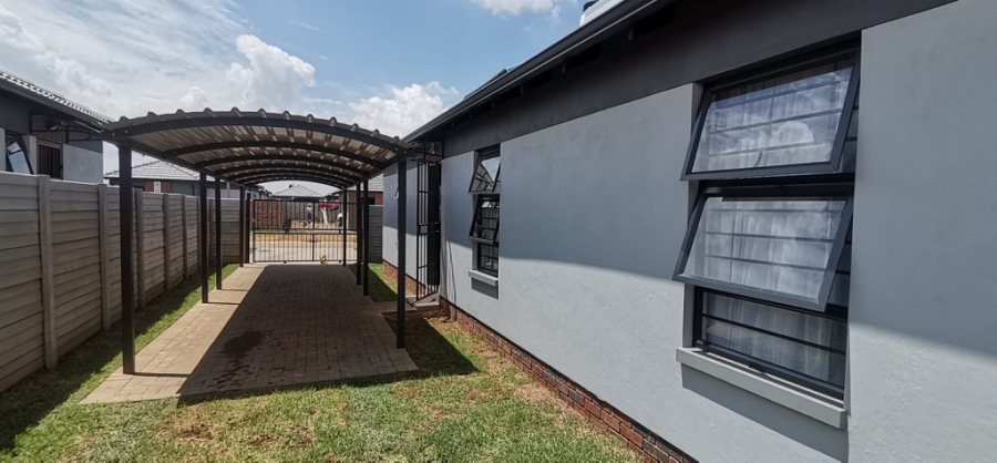 3 Bedroom Property for Sale in Sky City Gauteng