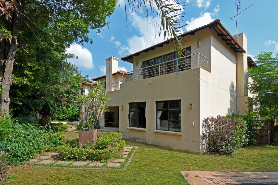 5 Bedroom Property for Sale in Broadacres Gauteng