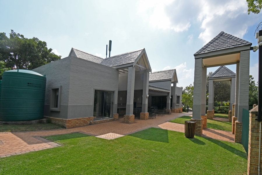 5 Bedroom Property for Sale in Broadacres Gauteng