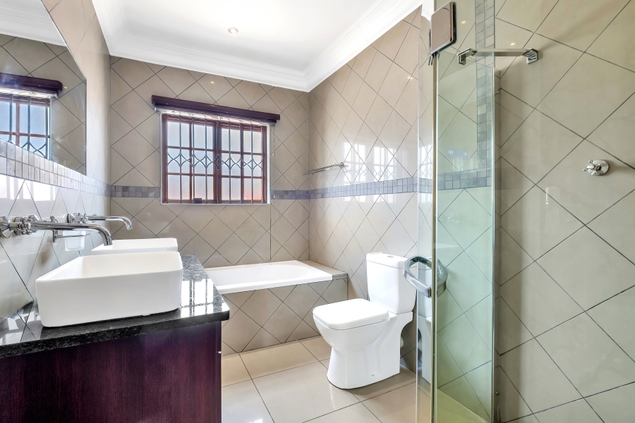 3 Bedroom Property for Sale in Linden Gauteng