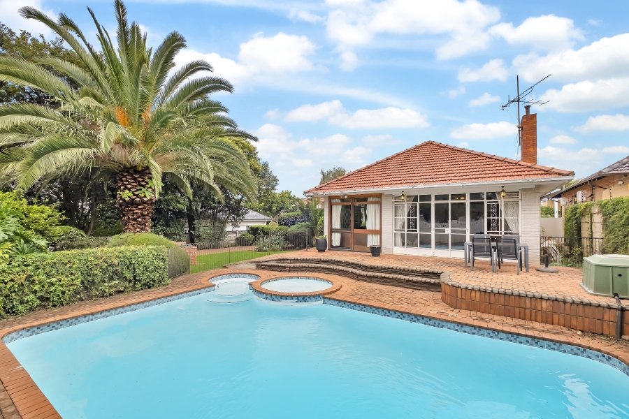 4 Bedroom Property for Sale in Greenside Gauteng