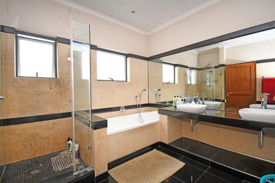 3 Bedroom Property for Sale in Bedfordview Gauteng