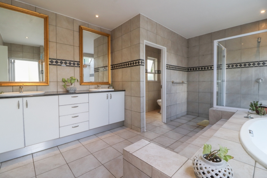 3 Bedroom Property for Sale in Morningside Gauteng