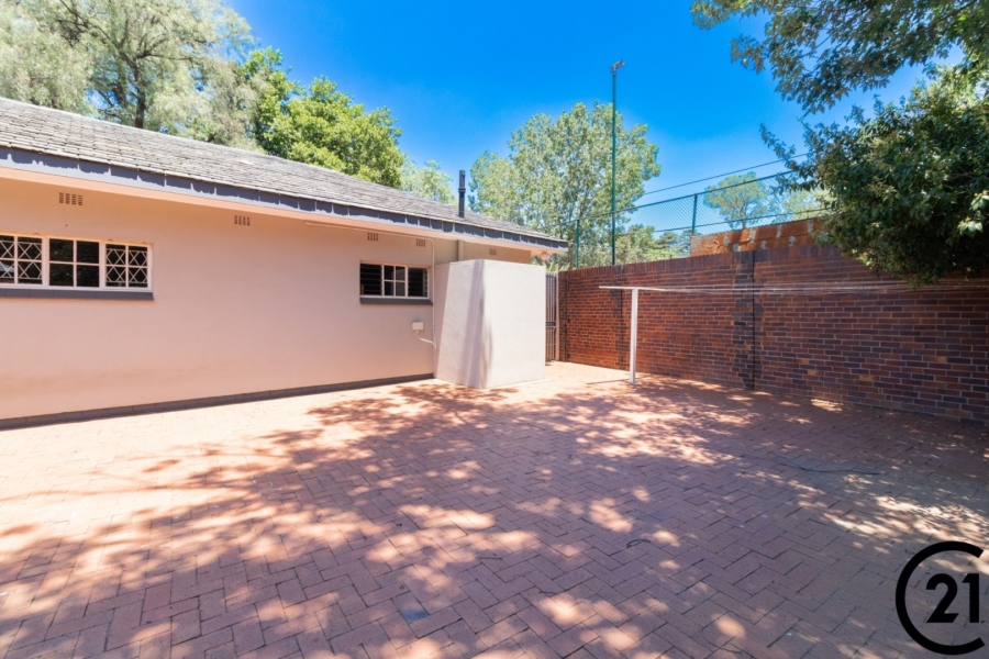 4 Bedroom Property for Sale in Lakefield Gauteng