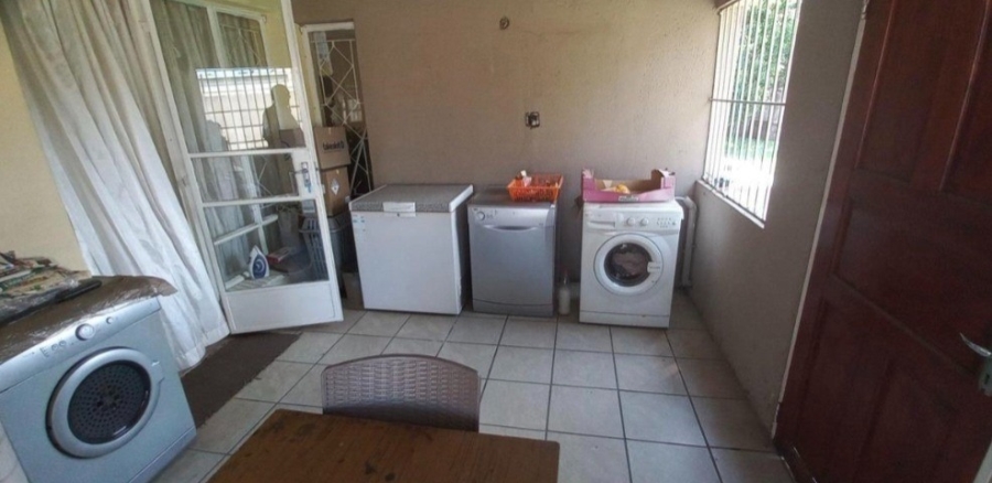 3 Bedroom Property for Sale in Mackenzie Park Gauteng