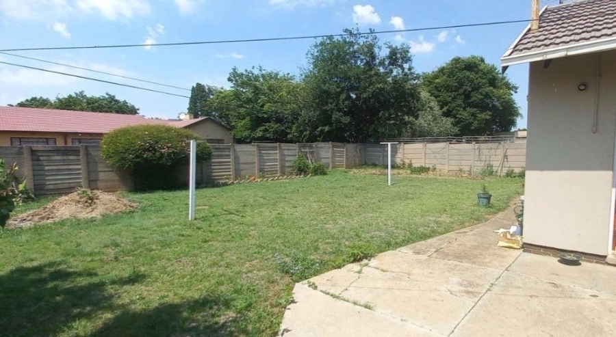 3 Bedroom Property for Sale in Mackenzie Park Gauteng