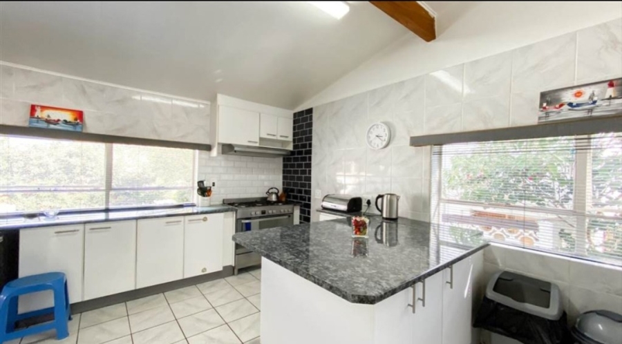 3 Bedroom Property for Sale in Linmeyer Gauteng