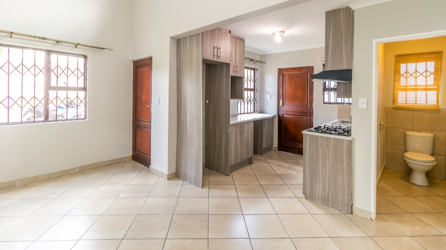 To Let 2 Bedroom Property for Rent in Noordwyk Gauteng