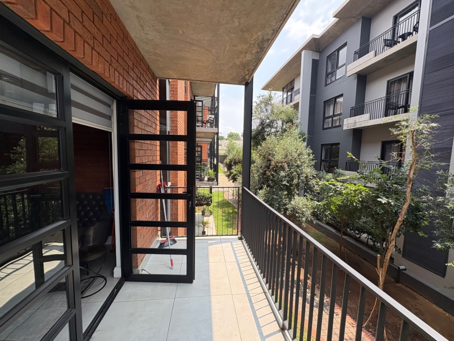 To Let 2 Bedroom Property for Rent in Melrose Gauteng