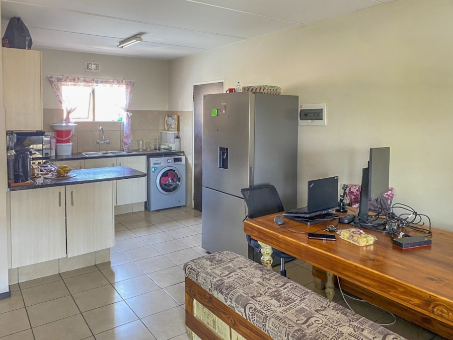 2 Bedroom Property for Sale in Erand Gardens Gauteng