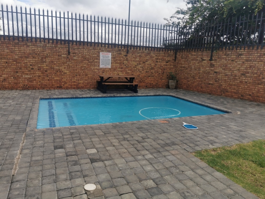 2 Bedroom Property for Sale in Witfield Gauteng