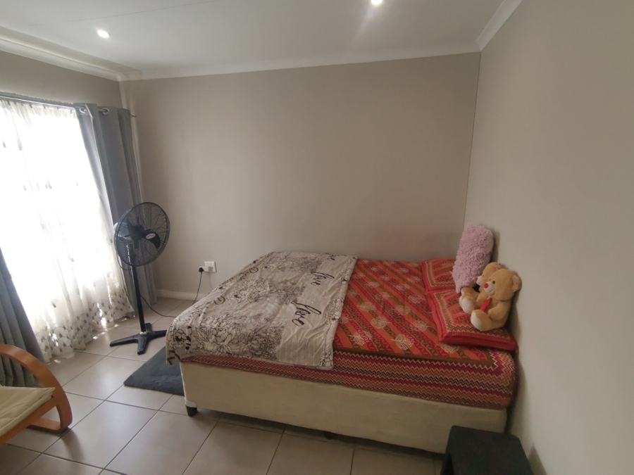 2 Bedroom Property for Sale in Albertsdal Gauteng