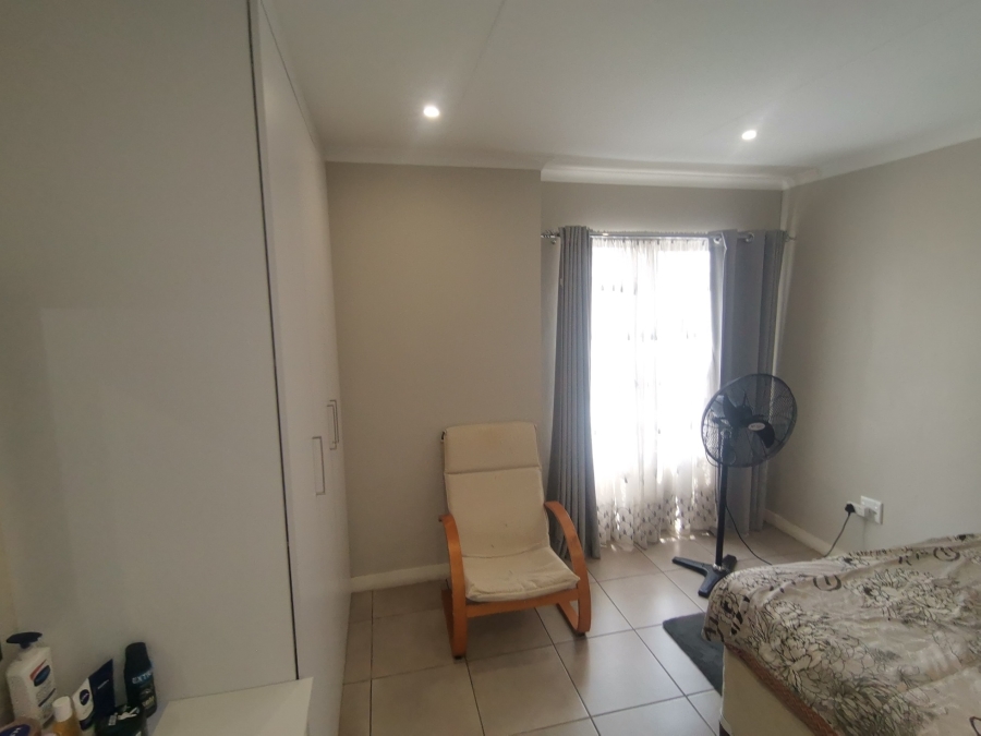 2 Bedroom Property for Sale in Albertsdal Gauteng