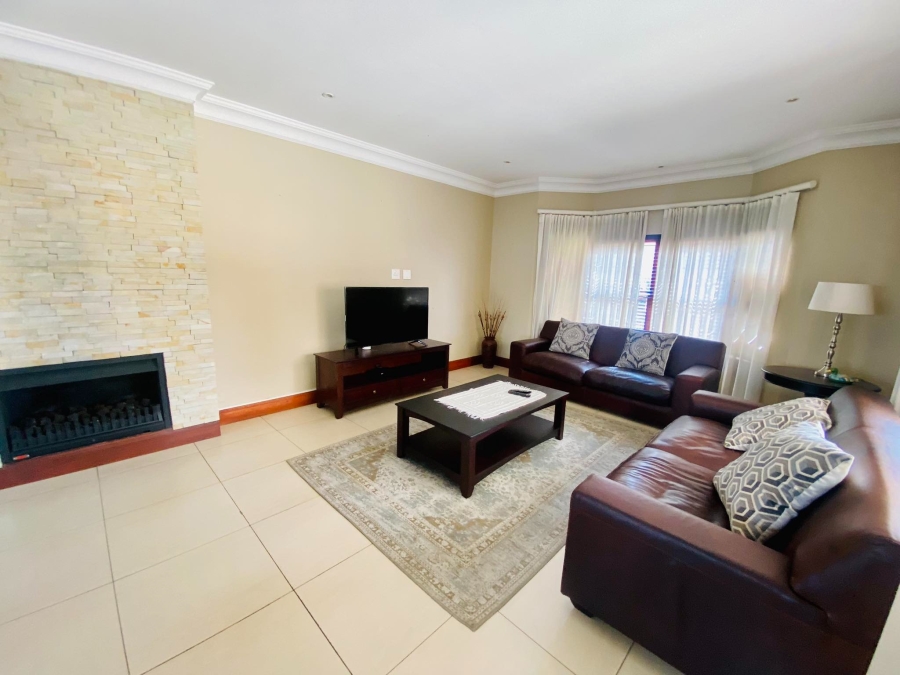 To Let 4 Bedroom Property for Rent in Melrose North Gauteng