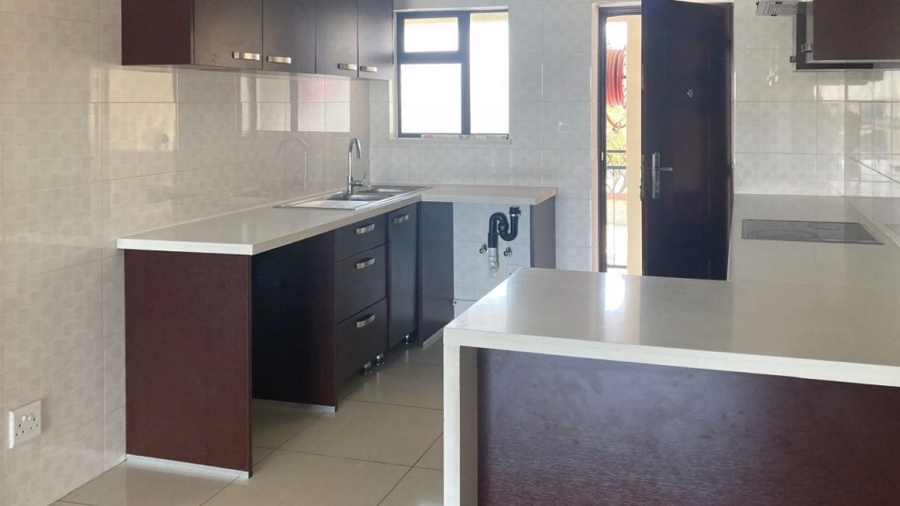 To Let 2 Bedroom Property for Rent in Blue Hills Gauteng