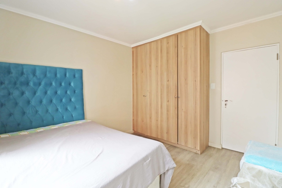 To Let 2 Bedroom Property for Rent in Bryanston Gauteng