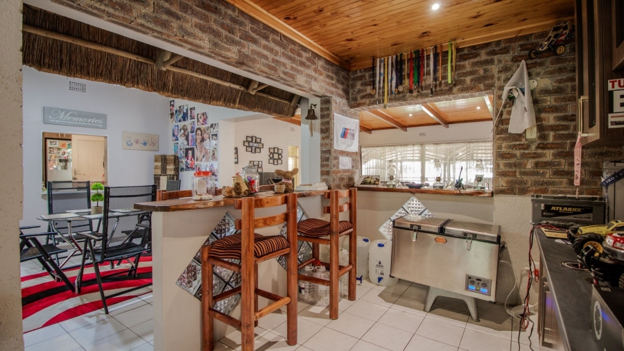 4 Bedroom Property for Sale in Farrarmere Gauteng