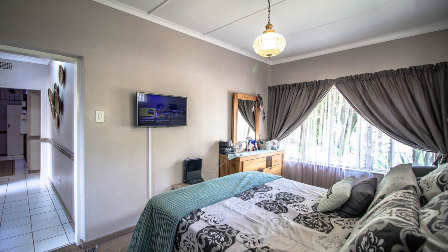 4 Bedroom Property for Sale in Farrarmere Gauteng