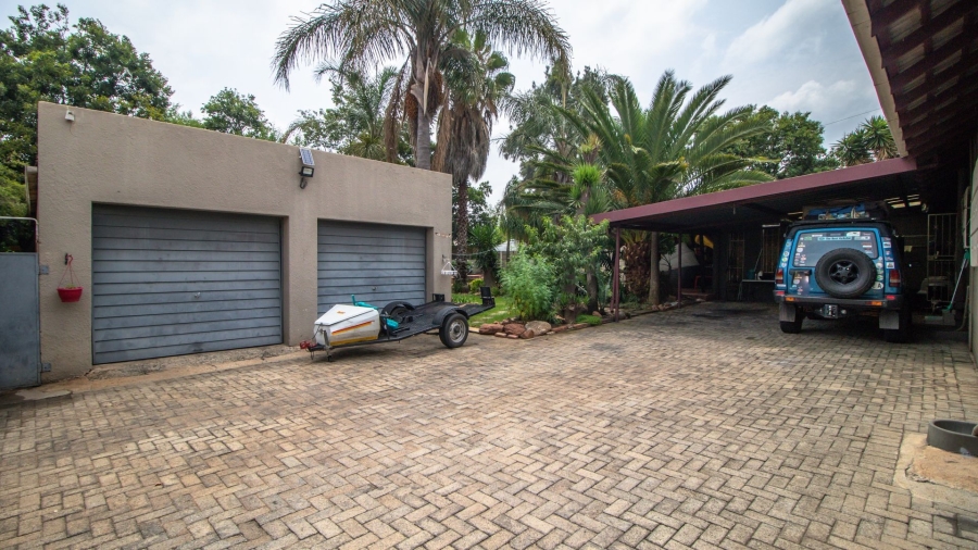 4 Bedroom Property for Sale in Farrarmere Gauteng