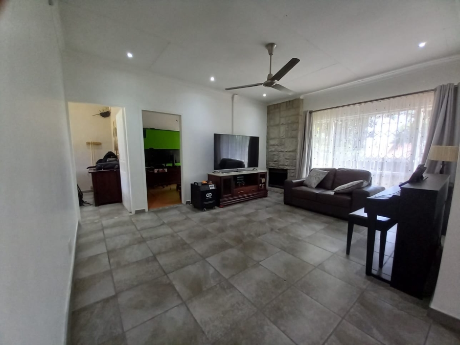 4 Bedroom Property for Sale in Magalieskruin Gauteng