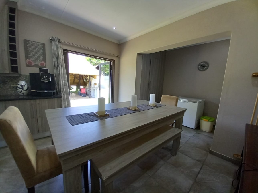 4 Bedroom Property for Sale in Magalieskruin Gauteng