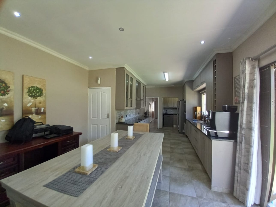 4 Bedroom Property for Sale in Magalieskruin Gauteng