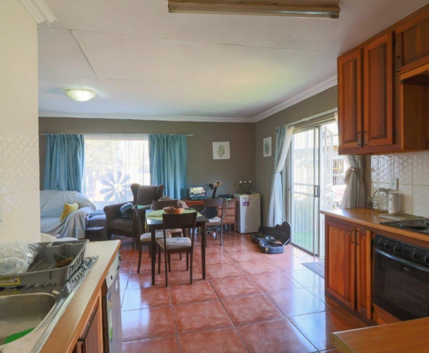 3 Bedroom Property for Sale in Dersley Gauteng