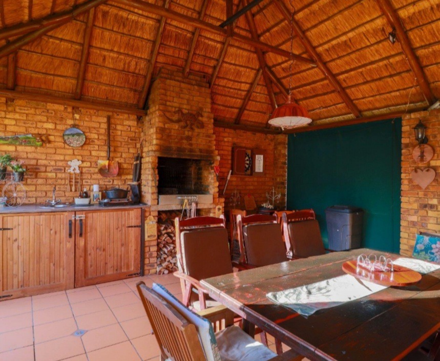 3 Bedroom Property for Sale in Dersley Gauteng