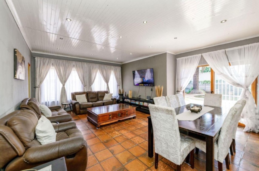 3 Bedroom Property for Sale in Birch Acres Gauteng