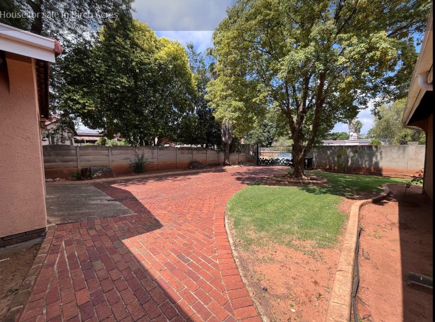 3 Bedroom Property for Sale in Birch Acres Gauteng