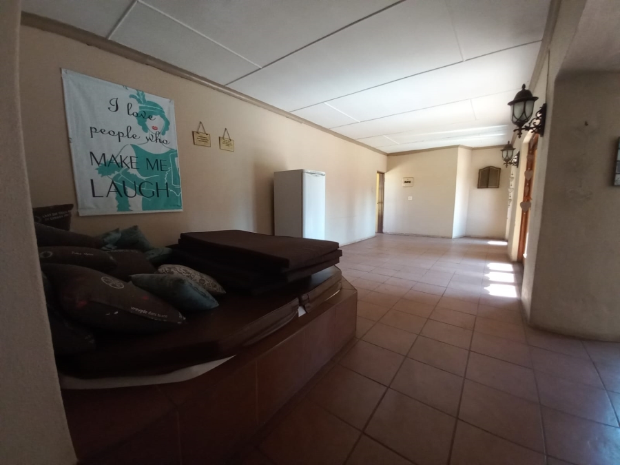 4 Bedroom Property for Sale in Larrendale Gauteng