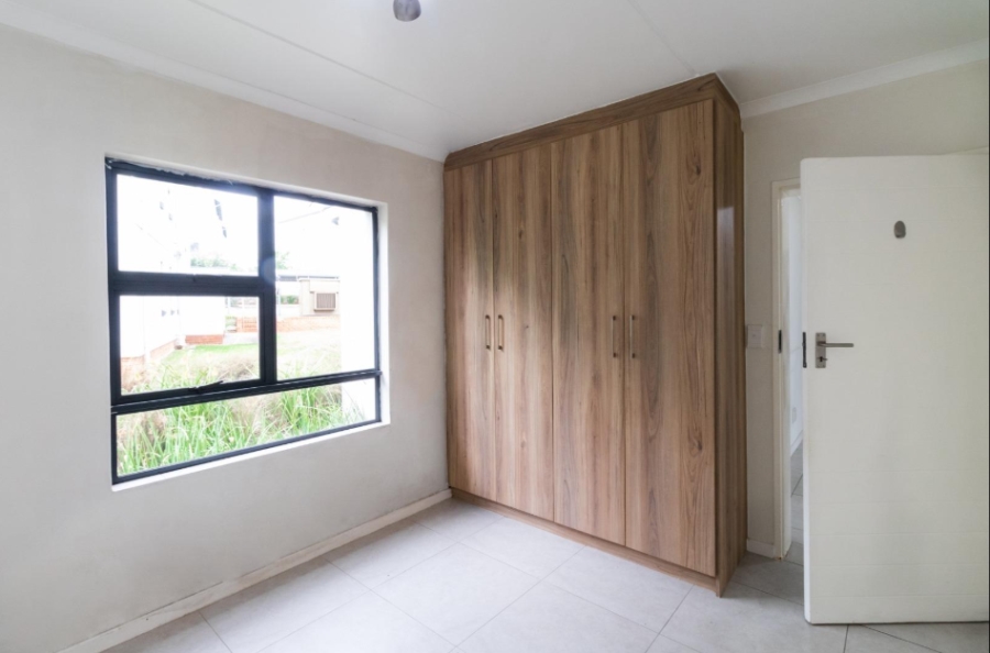 To Let 3 Bedroom Property for Rent in Modderfontein Gauteng