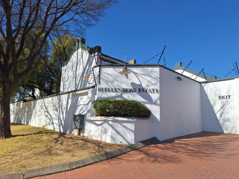 To Let 1 Bedroom Property for Rent in Magaliessig Gauteng