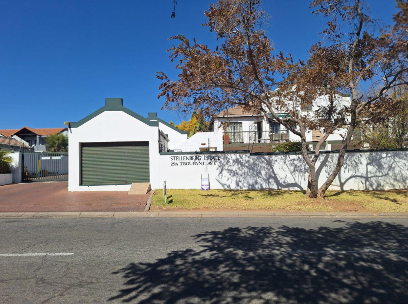 To Let 1 Bedroom Property for Rent in Magaliessig Gauteng