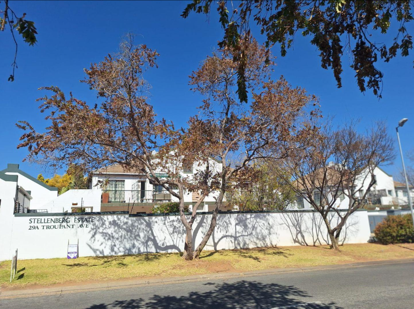 To Let 1 Bedroom Property for Rent in Magaliessig Gauteng