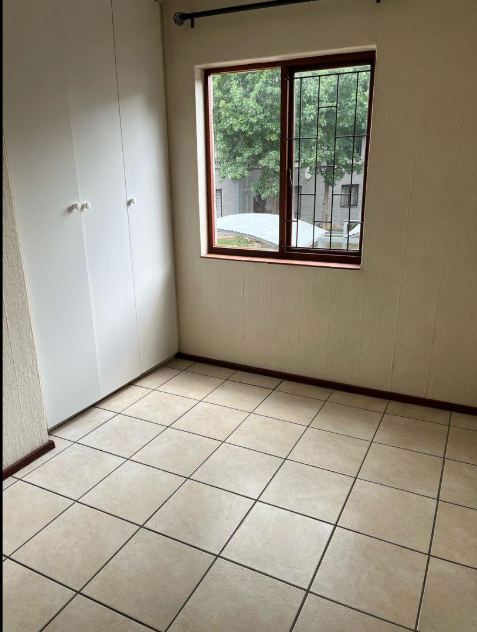 To Let 2 Bedroom Property for Rent in Paulshof Gauteng